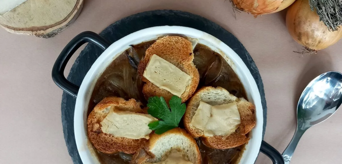 soupe à l'oignon et petit lorrain