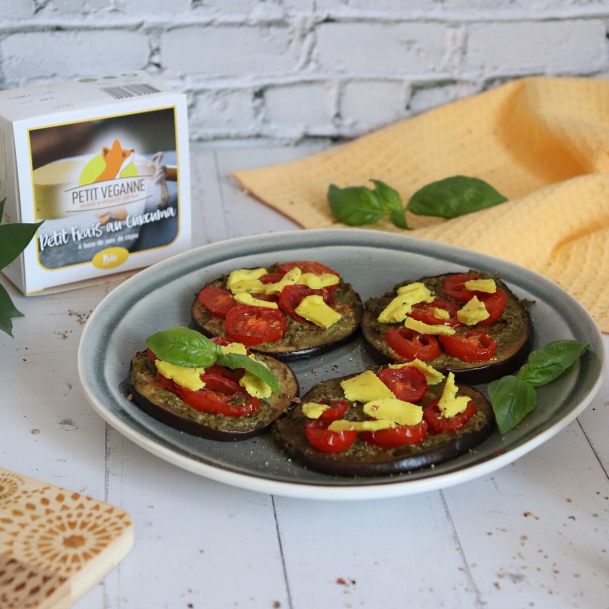 Recette mini pizza aubergine Petit Frais Curcuma